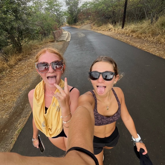 Meet your Posher, Jocie - Picture 3 of 4